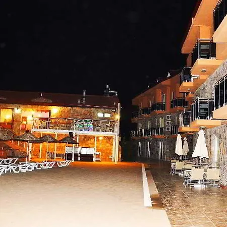 Flora Palm Hotel 4*