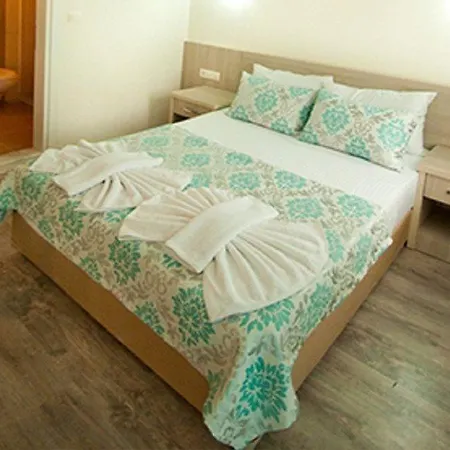 Flora Palm 4* 페티예