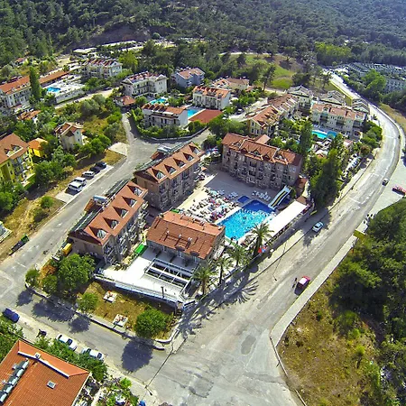 Flora Palm Hotell